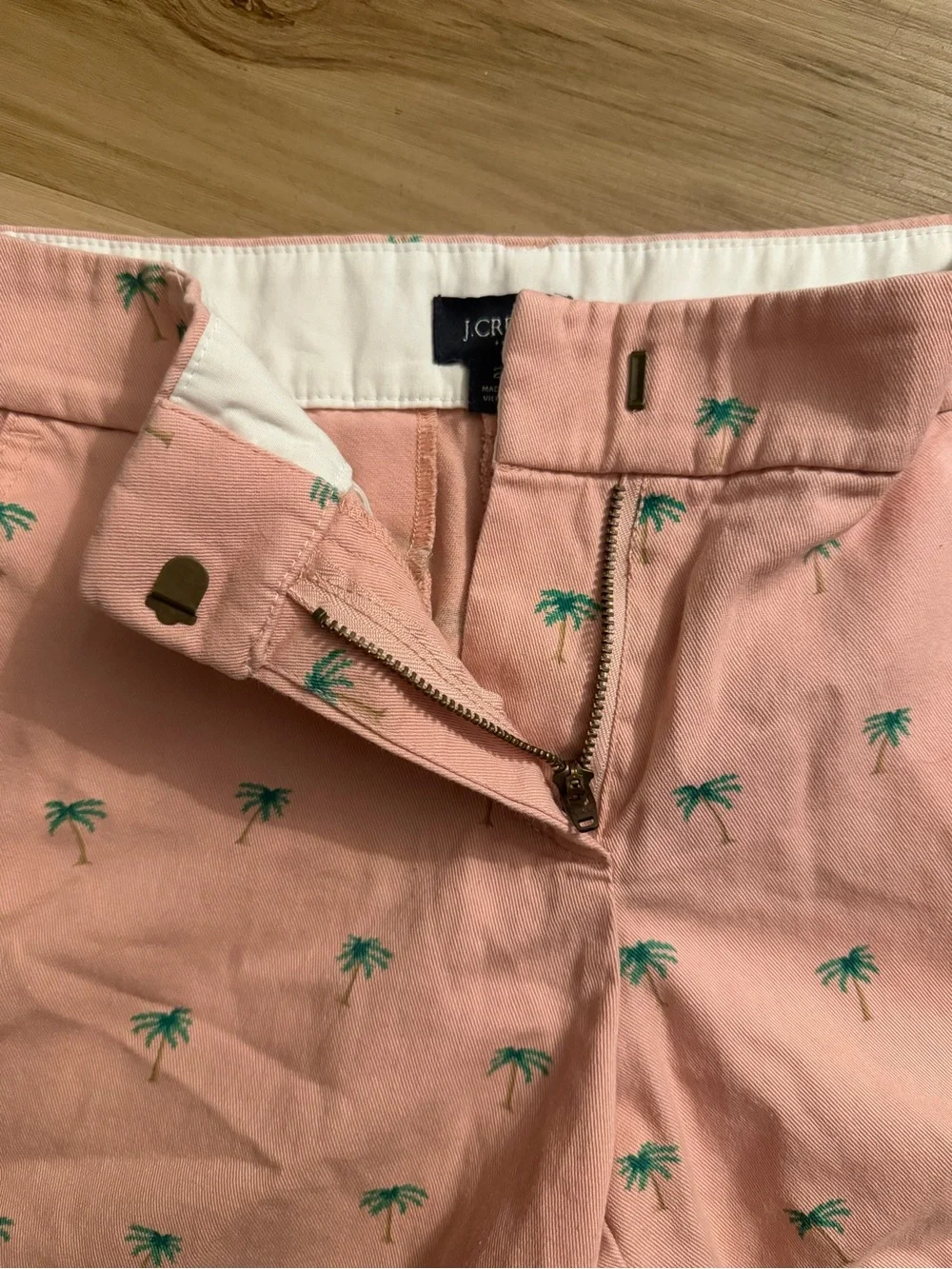 J.Crew Palm Tree Embroidered Chino Shorts Pink Green - Size 2 - Picture 3 of 9